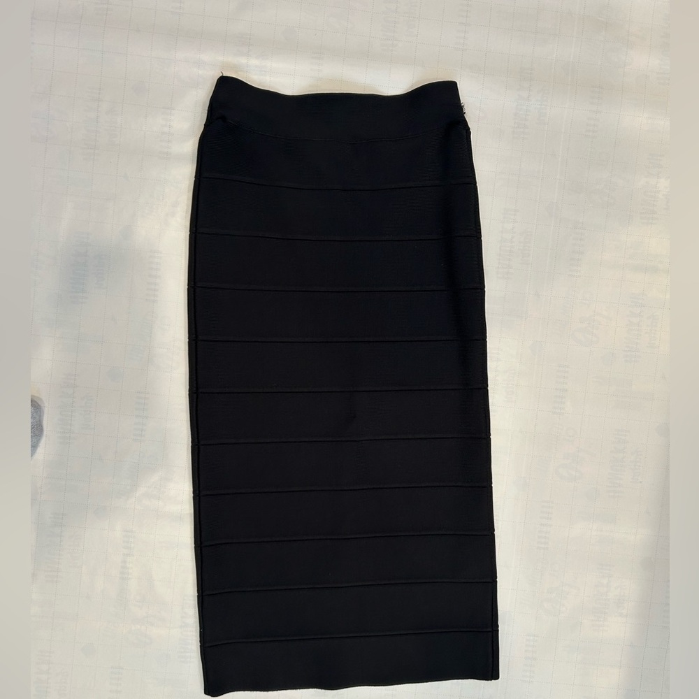 BCBGMAXAZARIA BANDEAU SKIRT IN BLACK